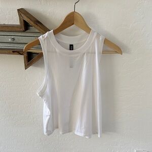 Vuori  Sleeveless Top